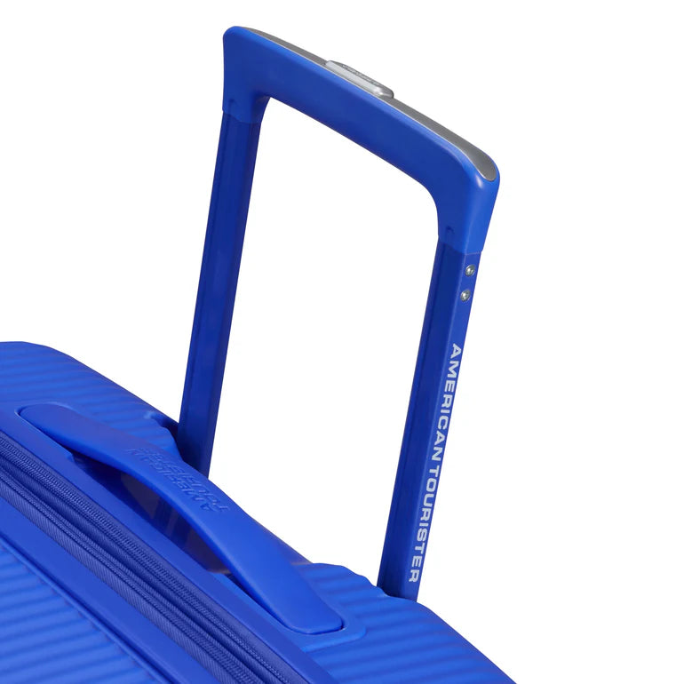 American Tourister Curio Spinner Carry-On