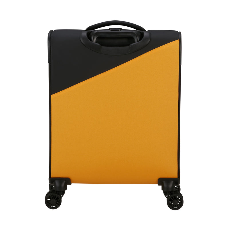 American Tourister Daring Dash Spinner Carry-On™