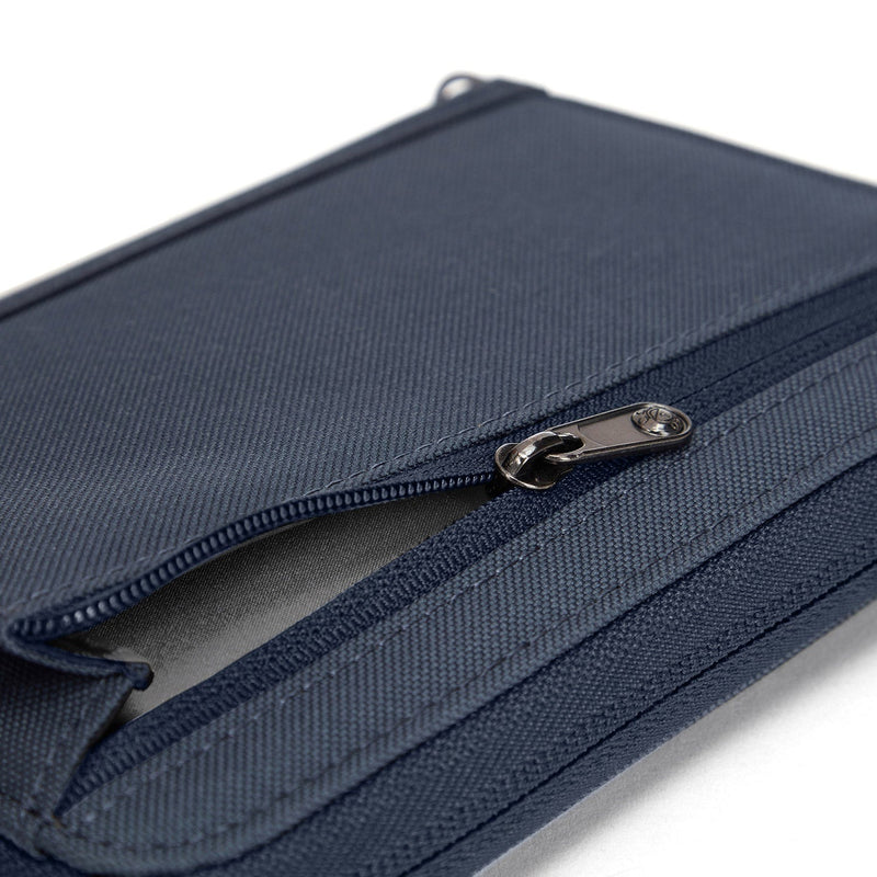 Pacsafe RFIDsafe™ RFID blocking compact travel organizer